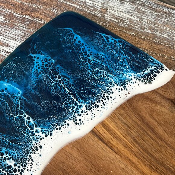 Ocean Waves Resin Wooden Cutting Board Charcuterie Board Cheeseboard Beach House - Picture 6 of 6